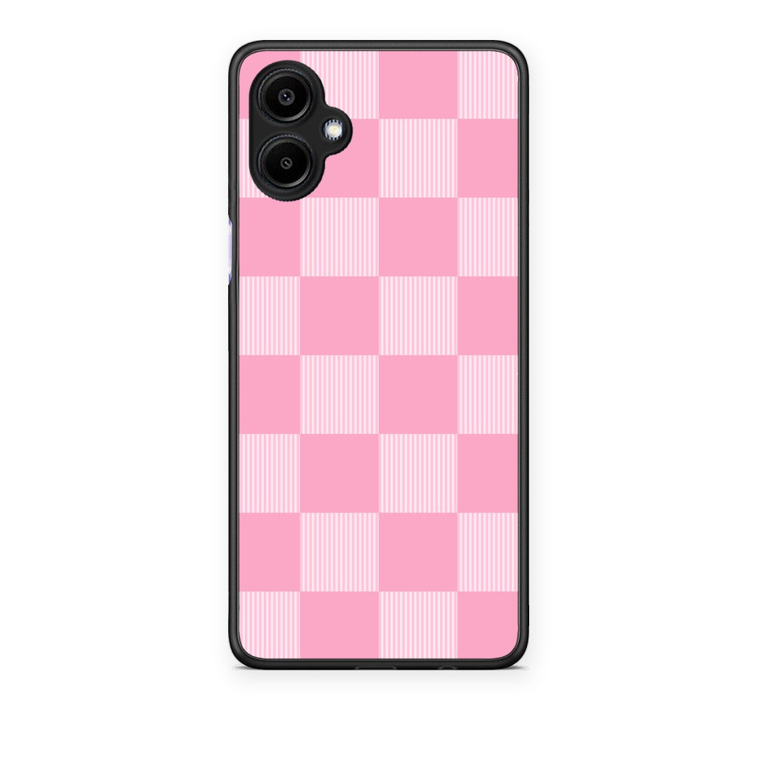 Θήκη Samsung Galaxy A06 Pink and White Striped Checks από τη Smartfits με σχέδιο στο πίσω μέρος και μαύρο περίβλημα | Samsung Galaxy A06 Pink and White Striped Checks case with colorful back and black bezels