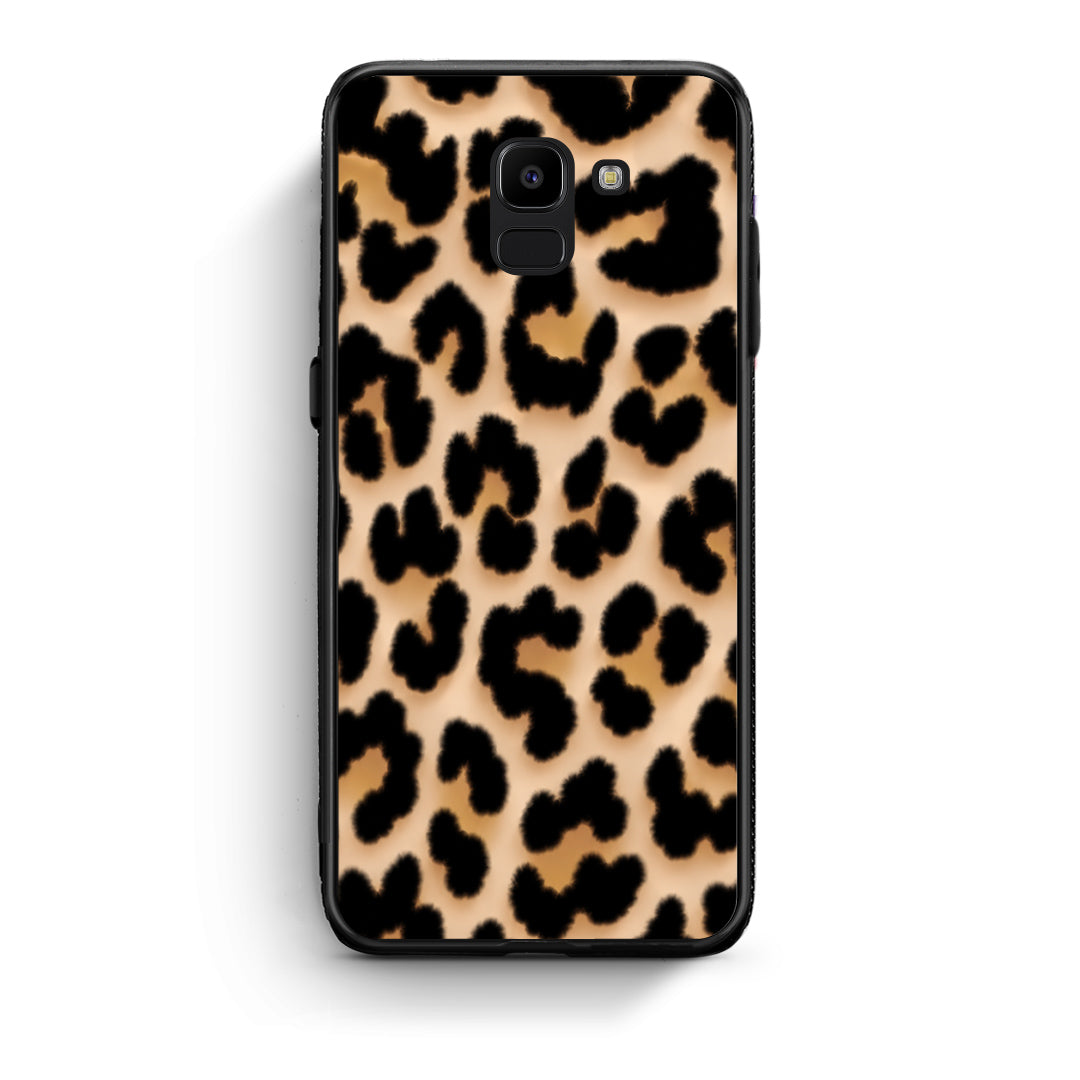Θήκη Samsung Galaxy J6 Leopard Print Tan Large από τη Smartfits με σχέδιο στο πίσω μέρος και μαύρο περίβλημα | Samsung Galaxy J6 Leopard Print Tan Large case with colorful back and black bezels