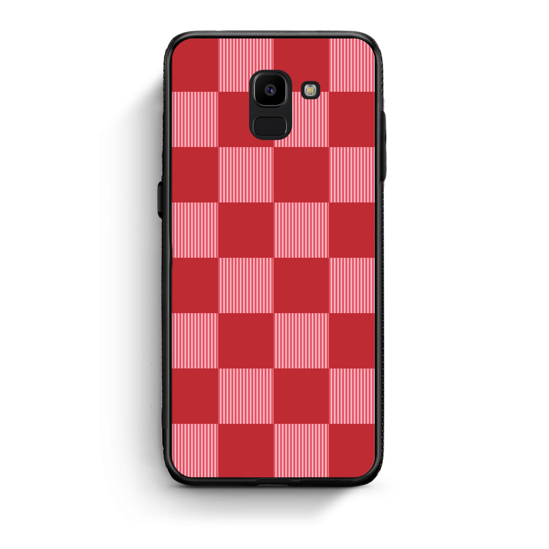 Θήκη Samsung Galaxy J6 Red and Pink Striped Checks από τη Smartfits με σχέδιο στο πίσω μέρος και μαύρο περίβλημα | Samsung Galaxy J6 Red and Pink Striped Checks case with colorful back and black bezels