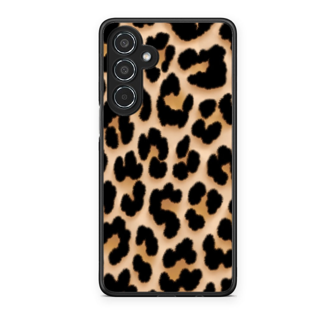 Θήκη Samsung Galaxy M35 5G Leopard Print Tan Large από τη Smartfits με σχέδιο στο πίσω μέρος και μαύρο περίβλημα | Samsung Galaxy M35 5G Leopard Print Tan Large case with colorful back and black bezels