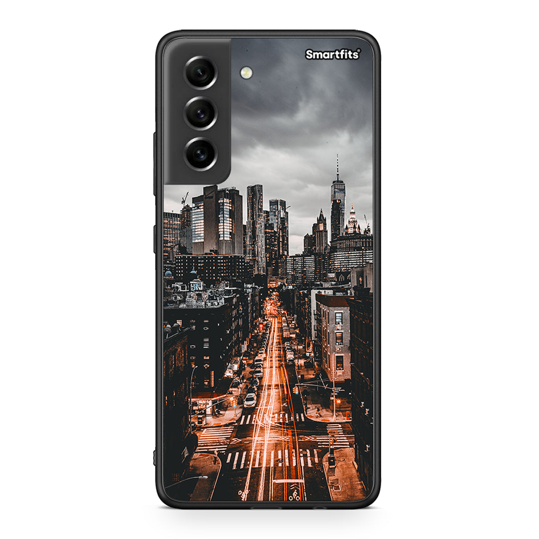 Samsung S21 FE City Lights θήκη από τη Smartfits με σχέδιο στο πίσω μέρος και μαύρο περίβλημα | Smartphone case with colorful back and black bezels by Smartfits