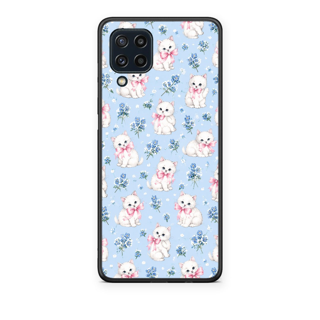 Θήκη Samsung Galaxy M32 4G / M22 White Kittens and Blue Flowers Small από τη Smartfits με σχέδιο στο πίσω μέρος και μαύρο περίβλημα | Samsung Galaxy M32 4G / M22 White Kittens and Blue Flowers Small case with colorful back and black bezels