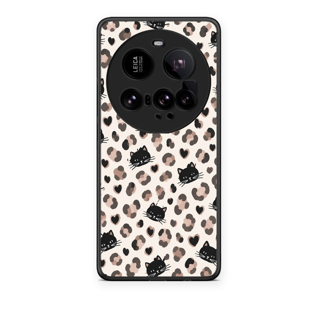 Θήκη Xiaomi 15 Ultra 5G Leopard Spots and Black Cats on Cream από τη Smartfits με σχέδιο στο πίσω μέρος και μαύρο περίβλημα | Xiaomi 15 Ultra 5G Leopard Spots and Black Cats on Cream case with colorful back and black bezels