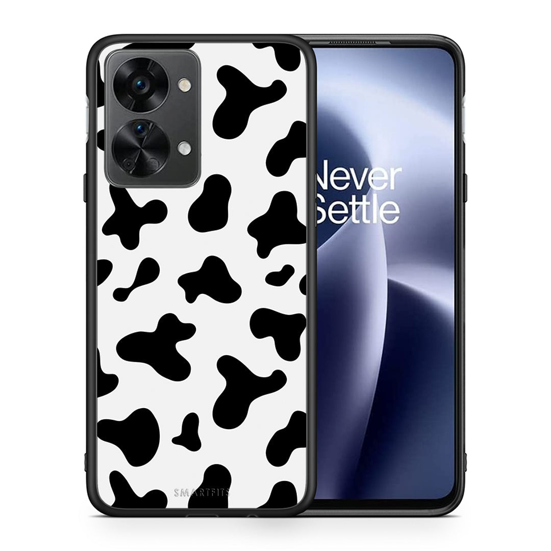 Θήκη OnePlus Nord 2T Cow Print από τη Smartfits με σχέδιο στο πίσω μέρος και μαύρο περίβλημα | OnePlus Nord 2T Cow Print case with colorful back and black bezels