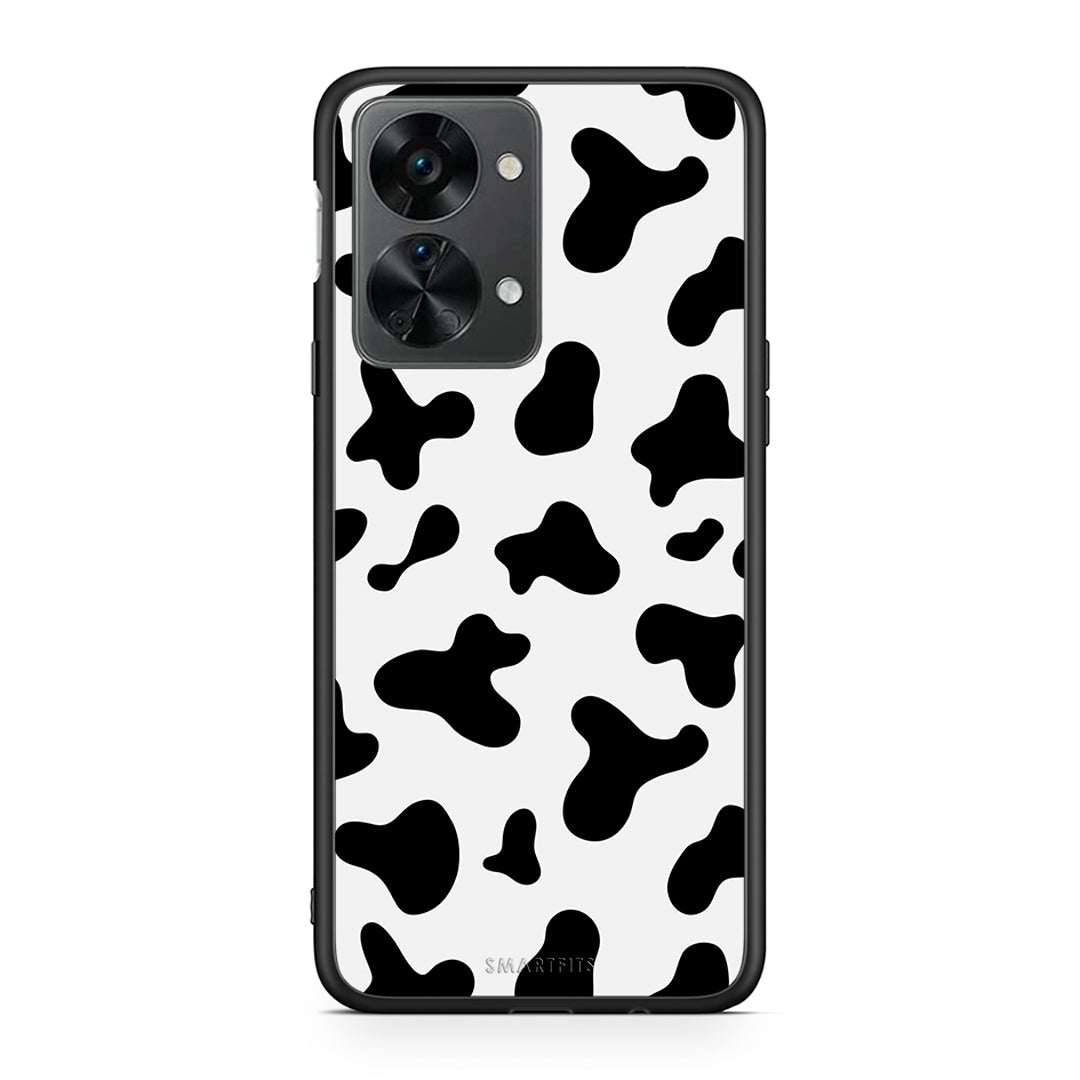 OnePlus Nord 2T Cow Print θήκη από τη Smartfits με σχέδιο στο πίσω μέρος και μαύρο περίβλημα | Smartphone case with colorful back and black bezels by Smartfits