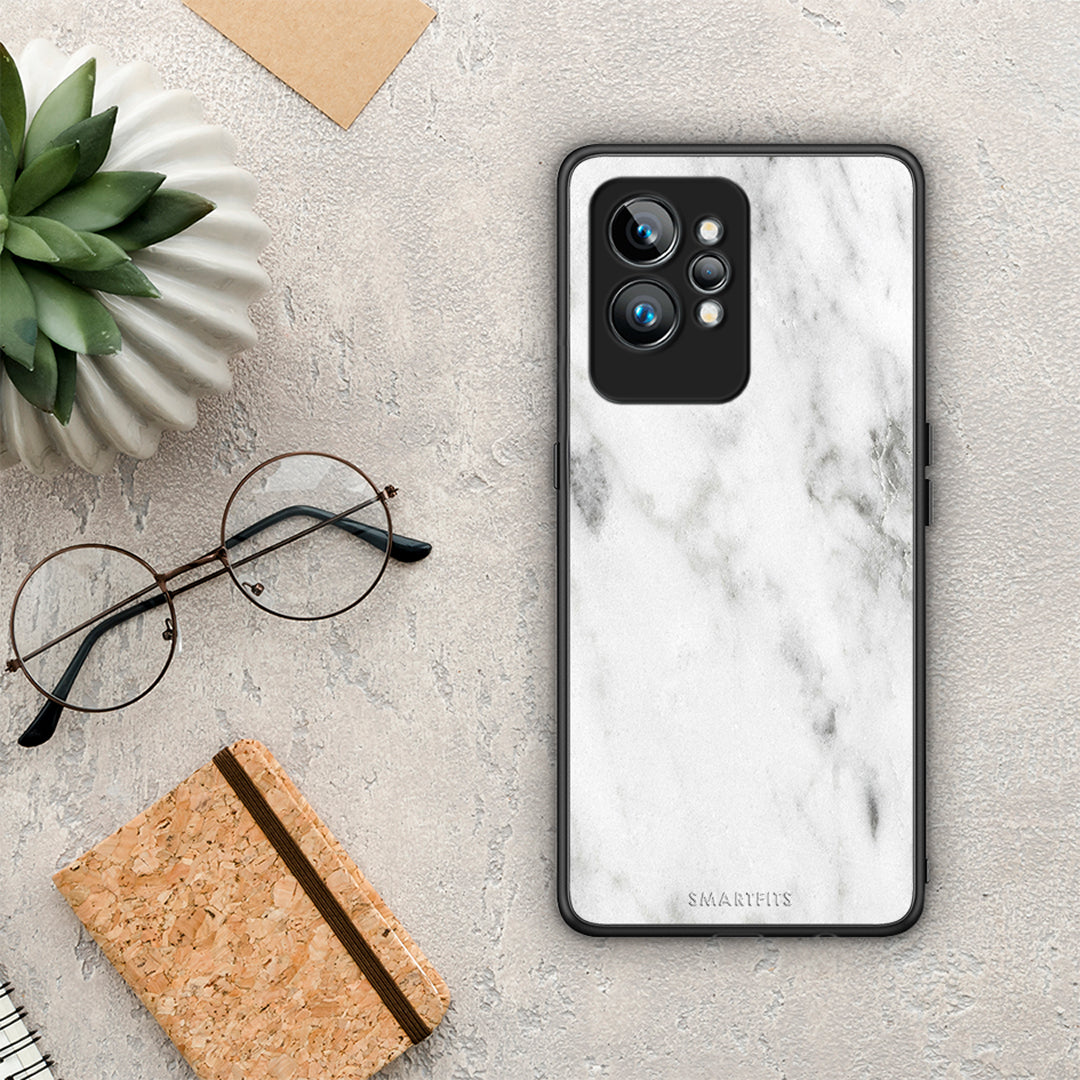 Θήκη Realme GT2 Marble White από τη Smartfits με σχέδιο στο πίσω μέρος και μαύρο περίβλημα | Realme GT2 Marble White Case with Colorful Back and Black Bezels