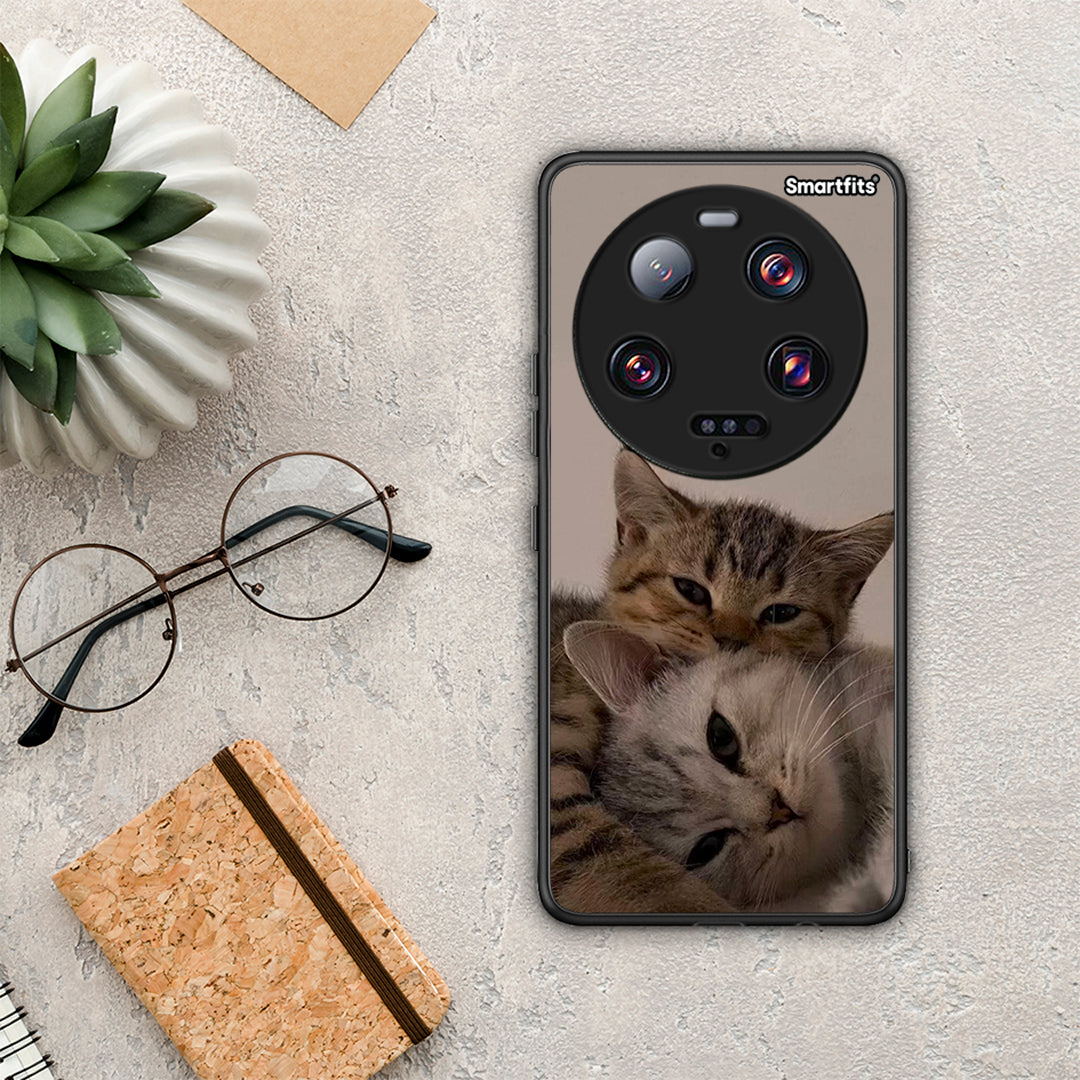 Θήκη Xiaomi 13 Ultra Cats In Love από τη Smartfits με σχέδιο στο πίσω μέρος και μαύρο περίβλημα | Xiaomi 13 Ultra Cats In Love Case with Colorful Back and Black Bezels