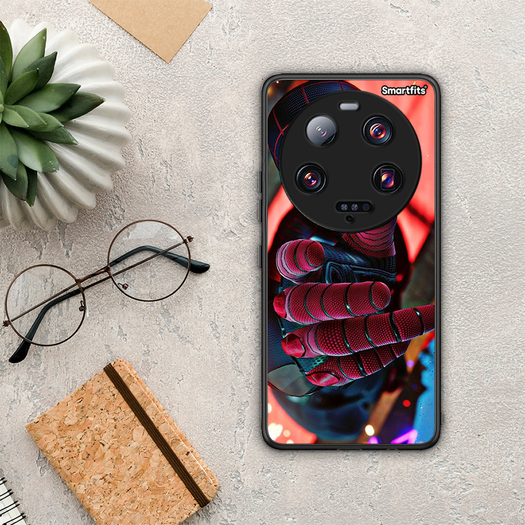 Θήκη Xiaomi 13 Ultra Spider Hand από τη Smartfits με σχέδιο στο πίσω μέρος και μαύρο περίβλημα | Xiaomi 13 Ultra Spider Hand Case with Colorful Back and Black Bezels