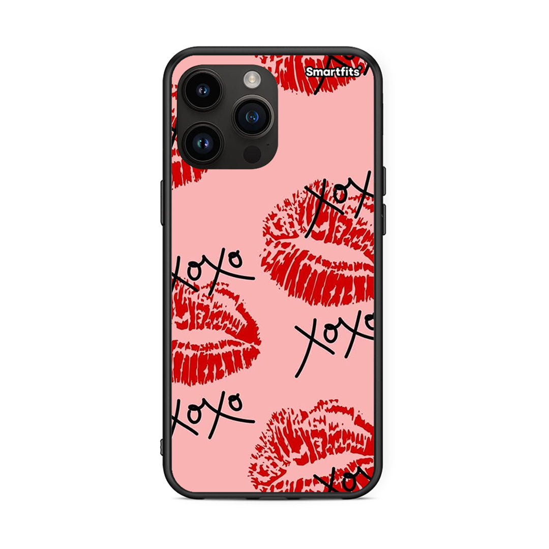iPhone 15 Pro Max XOXO Lips θήκη από τη Smartfits με σχέδιο στο πίσω μέρος και μαύρο περίβλημα | Smartphone case with colorful back and black bezels by Smartfits