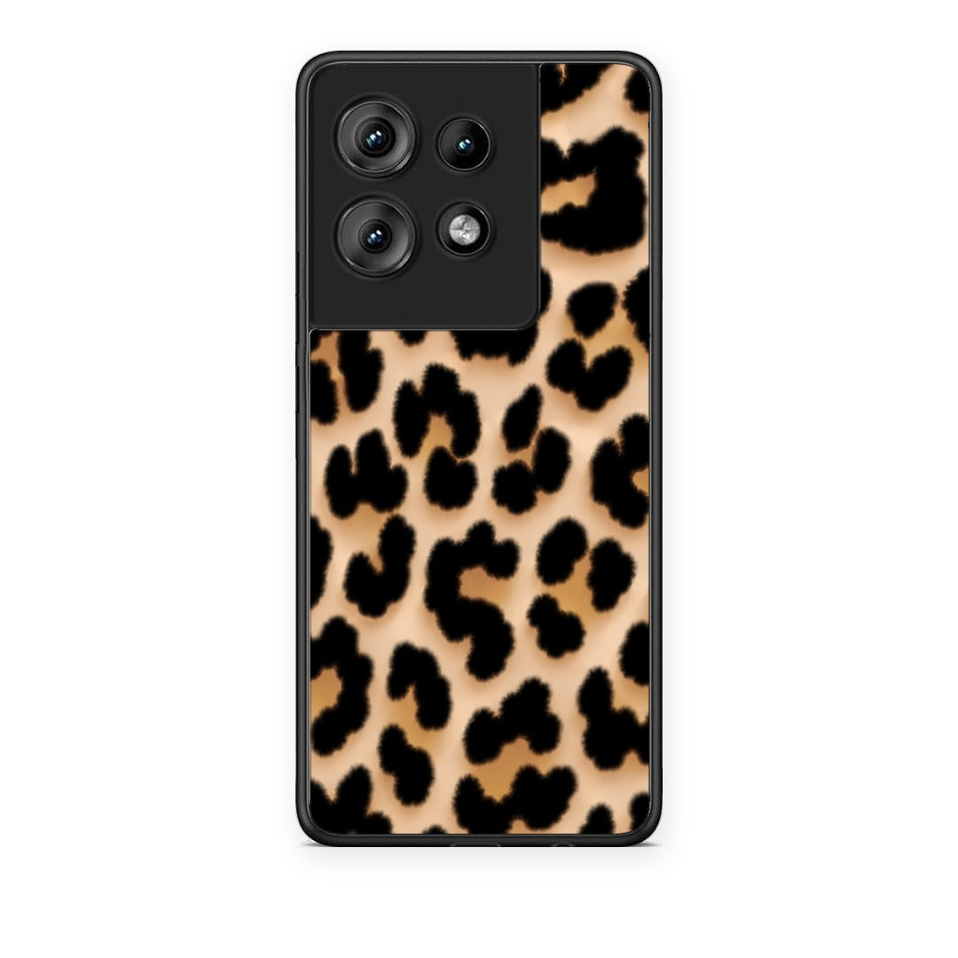 Θήκη Motorola Edge 50 Leopard Print Tan Large από τη Smartfits με σχέδιο στο πίσω μέρος και μαύρο περίβλημα | Motorola Edge 50 Leopard Print Tan Large case with colorful back and black bezels