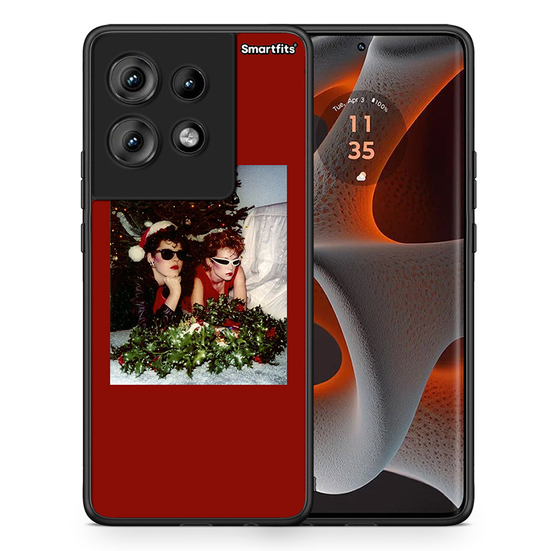 Θήκη Motorola Edge 50 Waiting For Xmas από τη Smartfits με σχέδιο στο πίσω μέρος και μαύρο περίβλημα | Motorola Edge 50 Waiting For Xmas case with colorful back and black bezels