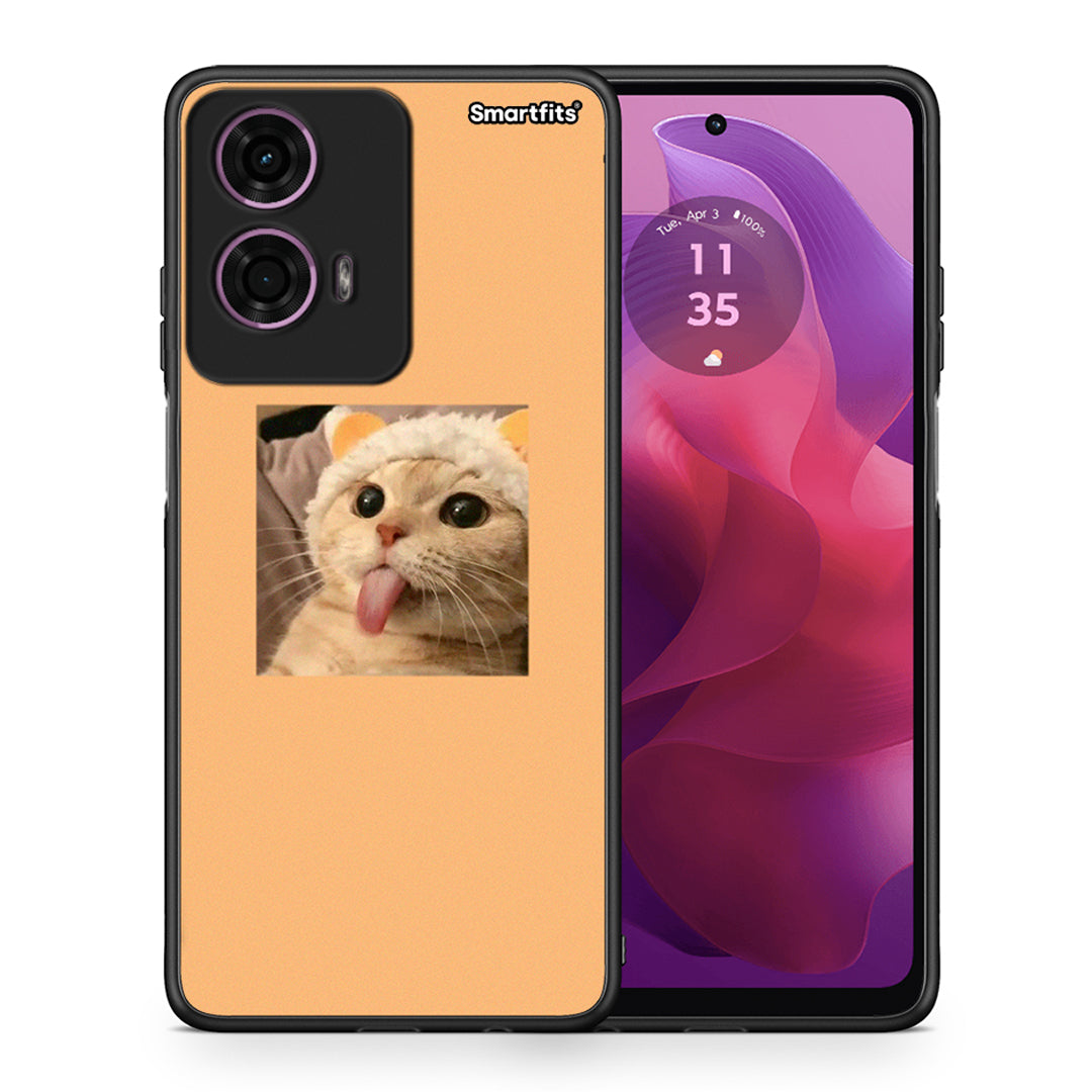 Θήκη Motorola G24 Cat Tongue από τη Smartfits με σχέδιο στο πίσω μέρος και μαύρο περίβλημα | Motorola G24 Cat Tongue case with colorful back and black bezels