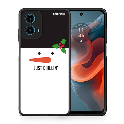 Θήκη Motorola G34 5G Christmas Chillin από τη Smartfits με σχέδιο στο πίσω μέρος και μαύρο περίβλημα | Motorola G34 5G Christmas Chillin case with colorful back and black bezels