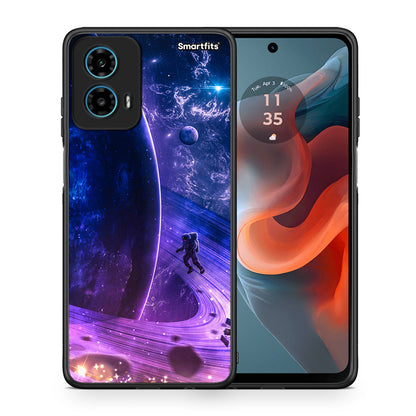Θήκη Motorola G34 5G Lost Astronaut από τη Smartfits με σχέδιο στο πίσω μέρος και μαύρο περίβλημα | Motorola G34 5G Lost Astronaut case with colorful back and black bezels