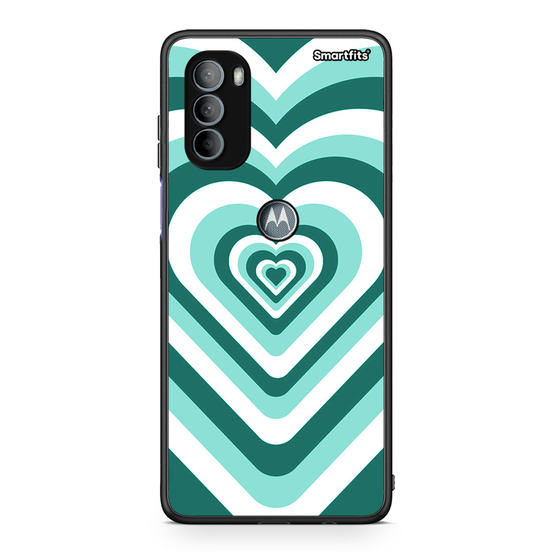 Motorola Moto G31 Green Hearts θήκη από τη Smartfits με σχέδιο στο πίσω μέρος και μαύρο περίβλημα | Smartphone case with colorful back and black bezels by Smartfits