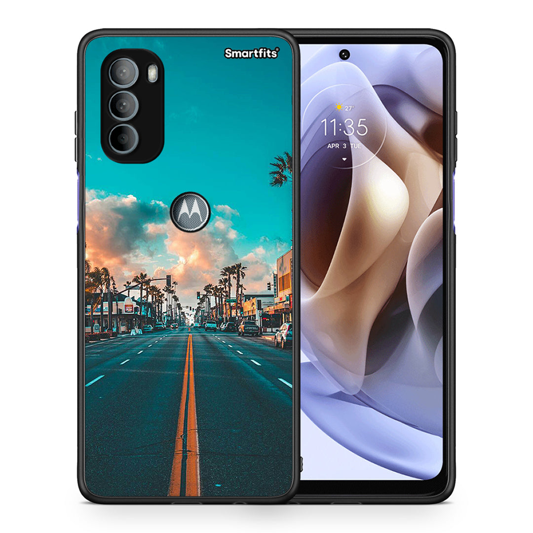 Θήκη Motorola Moto G31 City Landscape από τη Smartfits με σχέδιο στο πίσω μέρος και μαύρο περίβλημα | Motorola Moto G31 City Landscape case with colorful back and black bezels