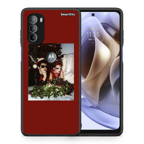 Θήκη Motorola Moto G31 Waiting For Xmas από τη Smartfits με σχέδιο στο πίσω μέρος και μαύρο περίβλημα | Motorola Moto G31 Waiting For Xmas case with colorful back and black bezels