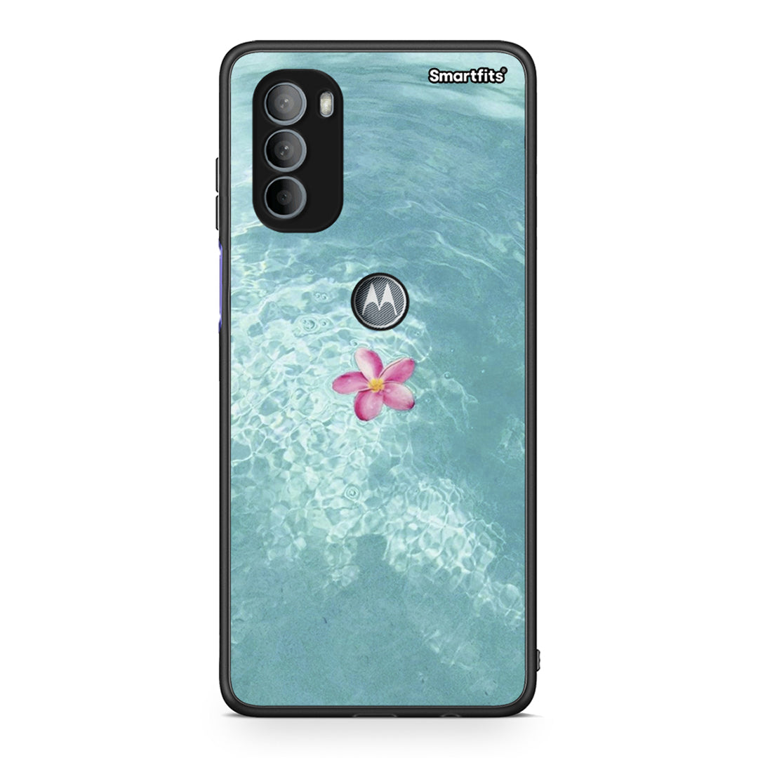Motorola Moto G31 Water Flower Θήκη από τη Smartfits με σχέδιο στο πίσω μέρος και μαύρο περίβλημα | Smartphone case with colorful back and black bezels by Smartfits