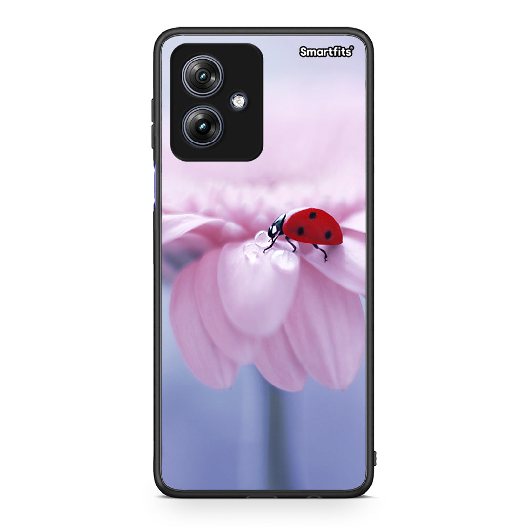 Motorola Moto G54 Ladybug Flower θήκη από τη Smartfits με σχέδιο στο πίσω μέρος και μαύρο περίβλημα | Smartphone case with colorful back and black bezels by Smartfits
