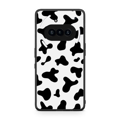 Nothing Phone 3a Cow Print θήκη από τη Smartfits με σχέδιο στο πίσω μέρος και μαύρο περίβλημα | Smartphone case with colorful back and black bezels by Smartfits