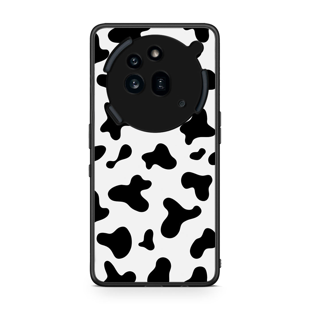 Nothing Phone 3a Pro 5G Cow Print θήκη από τη Smartfits με σχέδιο στο πίσω μέρος και μαύρο περίβλημα | Smartphone case with colorful back and black bezels by Smartfits