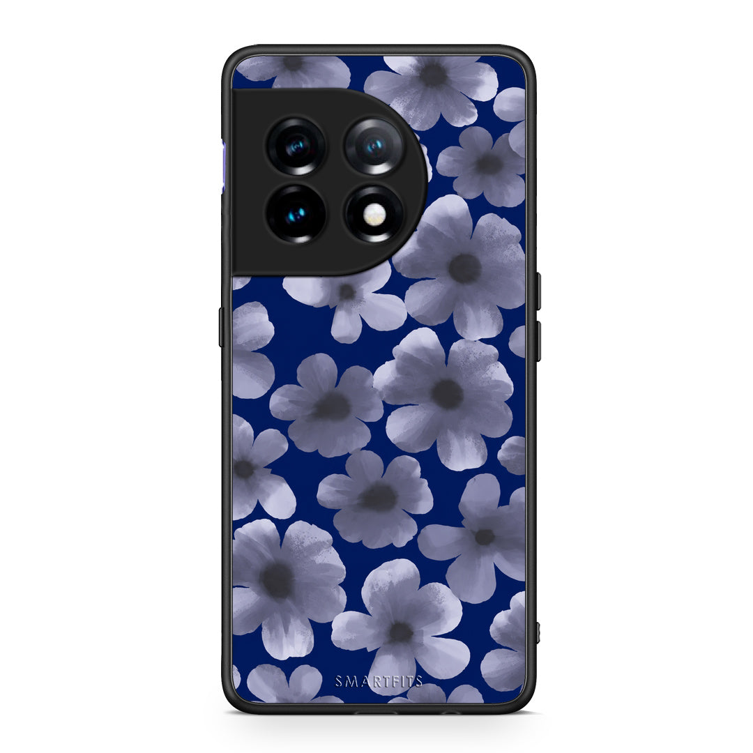 Θήκη OnePlus 11 5G Pale Blue Flowers on Navy από τη Smartfits με σχέδιο στο πίσω μέρος και μαύρο περίβλημα | OnePlus 11 5G Pale Blue Flowers on Navy case with colorful back and black bezels