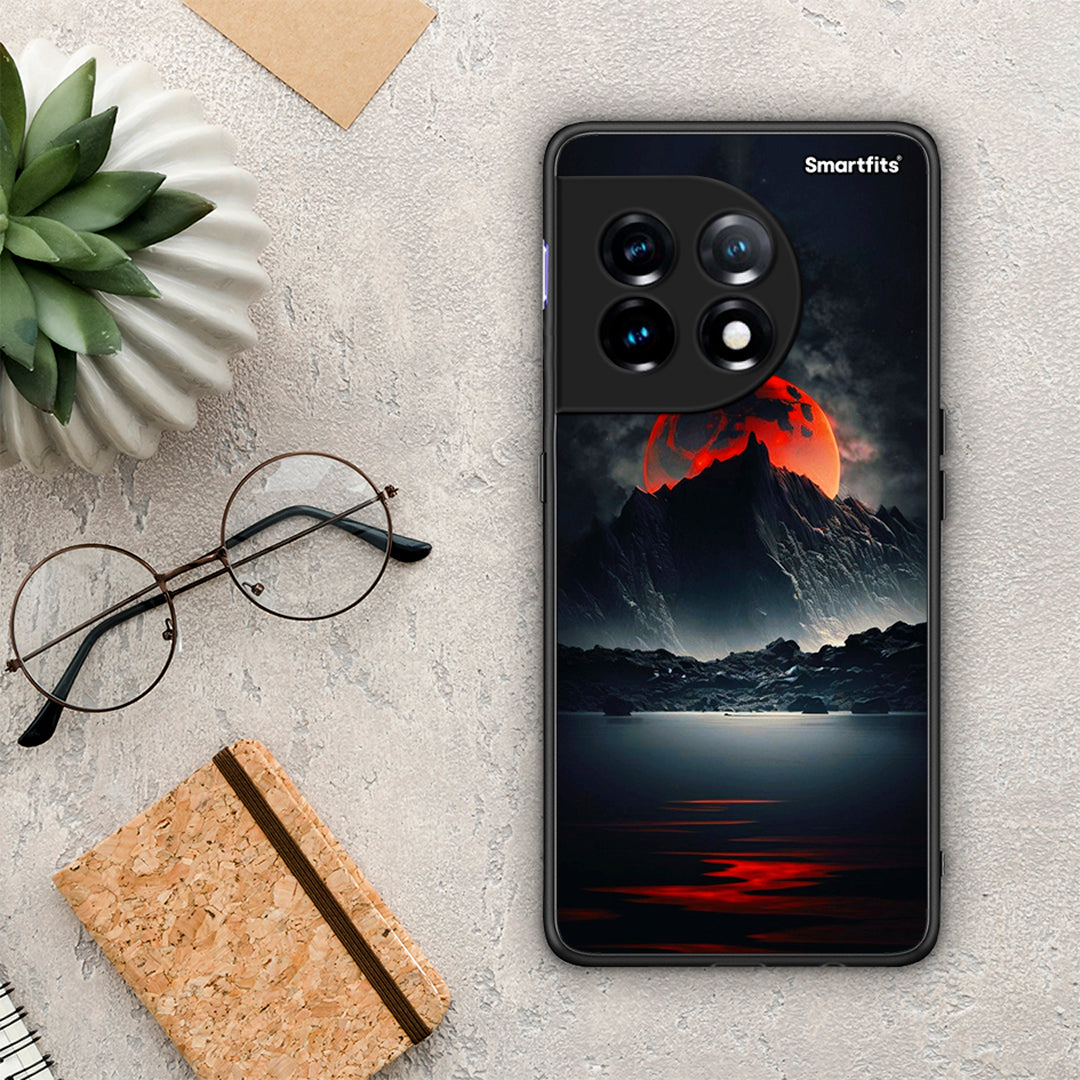 Θήκη OnePlus 11R / ACE 2 5G Red Full Moon από τη Smartfits με σχέδιο στο πίσω μέρος και μαύρο περίβλημα | OnePlus 11R / ACE 2 5G Red Full Moon Case with Colorful Back and Black Bezels