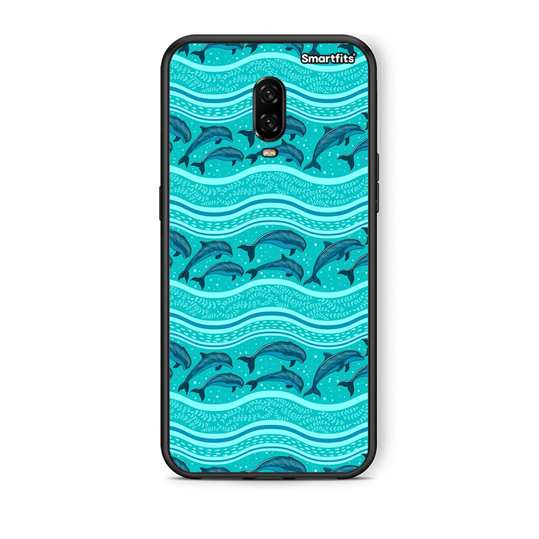 OnePlus 6T Swimming Dolphins θήκη από τη Smartfits με σχέδιο στο πίσω μέρος και μαύρο περίβλημα | Smartphone case with colorful back and black bezels by Smartfits