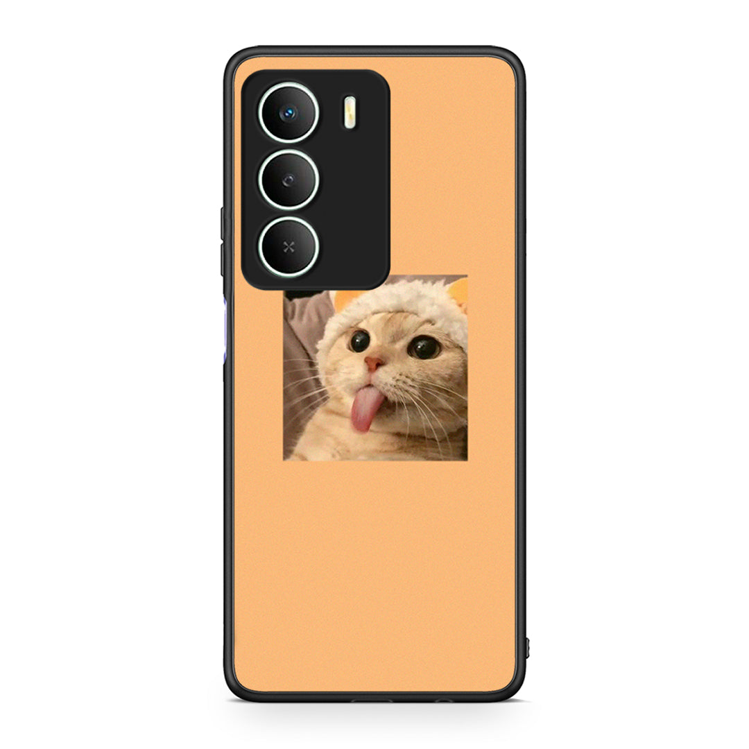 Realme 14X Cat Tongue θήκη από τη Smartfits με σχέδιο στο πίσω μέρος και μαύρο περίβλημα | Smartphone case with colorful back and black bezels by Smartfits