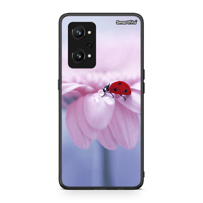 Realme GT Neo 3T Ladybug Flower θήκη από τη Smartfits με σχέδιο στο πίσω μέρος και μαύρο περίβλημα | Smartphone case with colorful back and black bezels by Smartfits