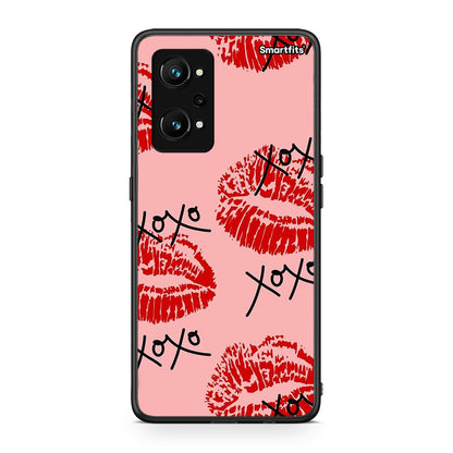 Realme GT Neo 3T XOXO Lips θήκη από τη Smartfits με σχέδιο στο πίσω μέρος και μαύρο περίβλημα | Smartphone case with colorful back and black bezels by Smartfits
