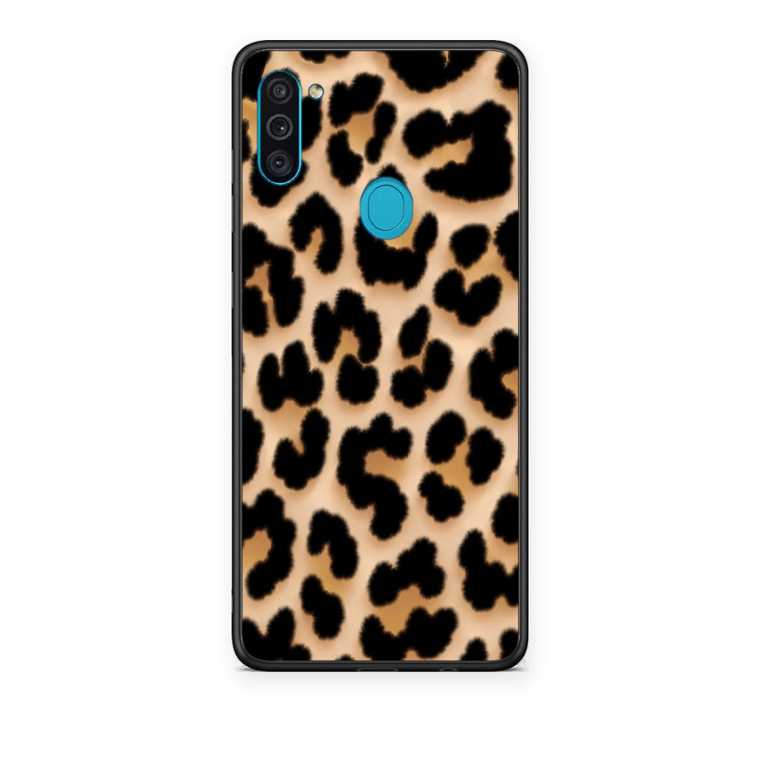 Θήκη Samsung Galaxy A11 / M11 Leopard Print Tan Large από τη Smartfits με σχέδιο στο πίσω μέρος και μαύρο περίβλημα | Samsung Galaxy A11 / M11 Leopard Print Tan Large case with colorful back and black bezels