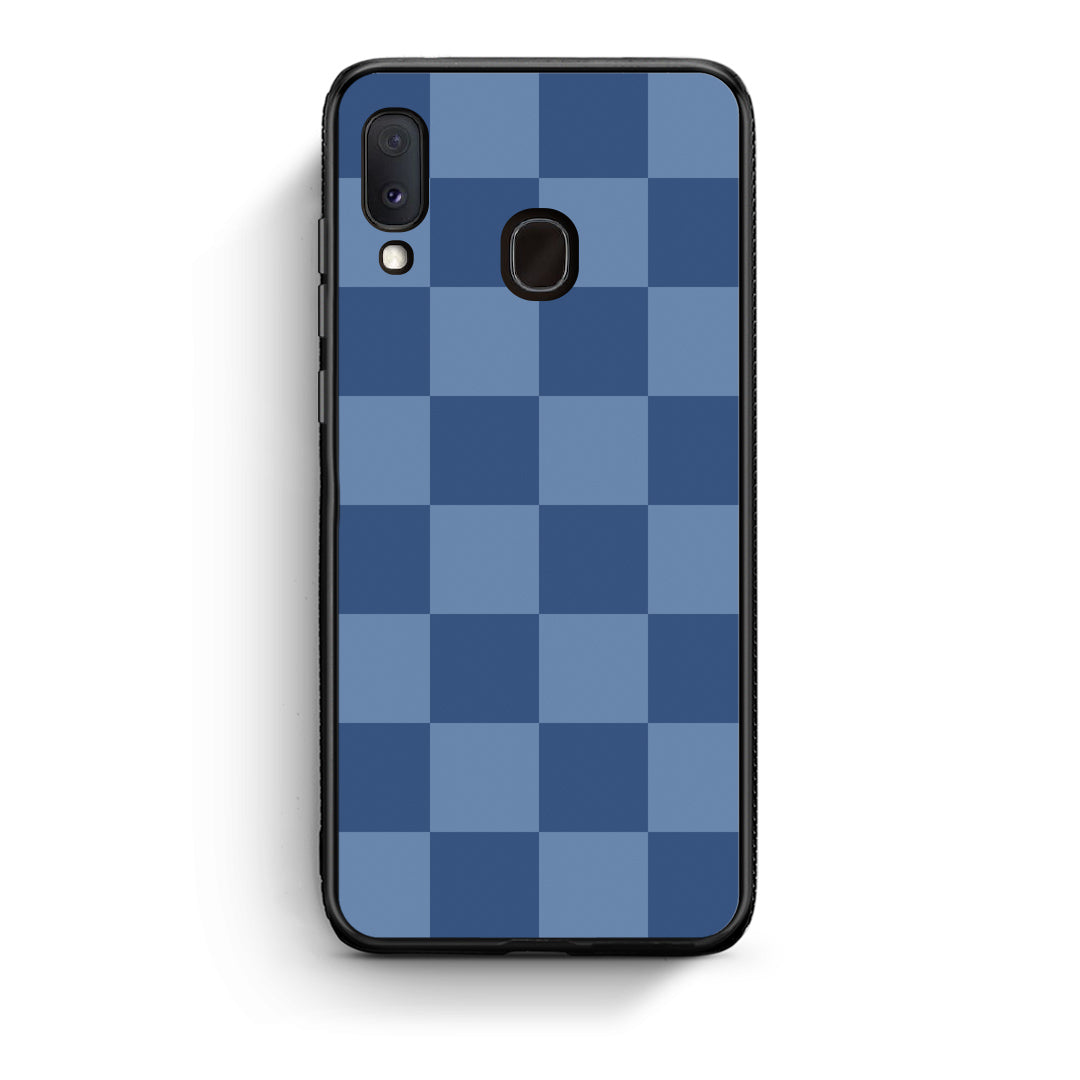Θήκη Samsung Galaxy A20e Denim Blue Checkerboard από τη Smartfits με σχέδιο στο πίσω μέρος και μαύρο περίβλημα | Samsung Galaxy A20e Denim Blue Checkerboard case with colorful back and black bezels