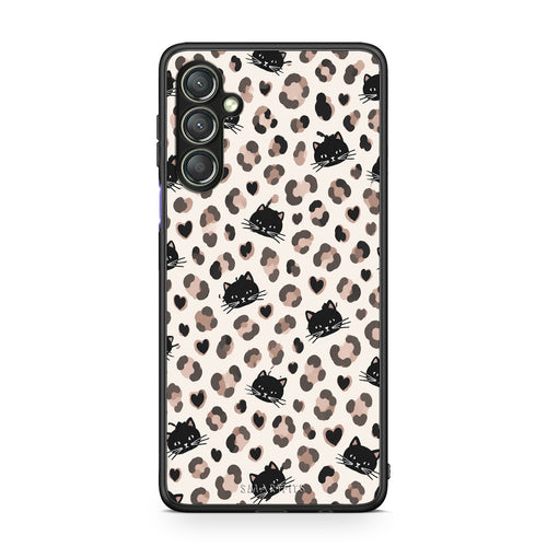 Θήκη Samsung Galaxy A24 4G Leopard Spots and Black Cats on Cream από τη Smartfits με σχέδιο στο πίσω μέρος και μαύρο περίβλημα | Samsung Galaxy A24 4G Leopard Spots and Black Cats on Cream case with colorful back and black bezels