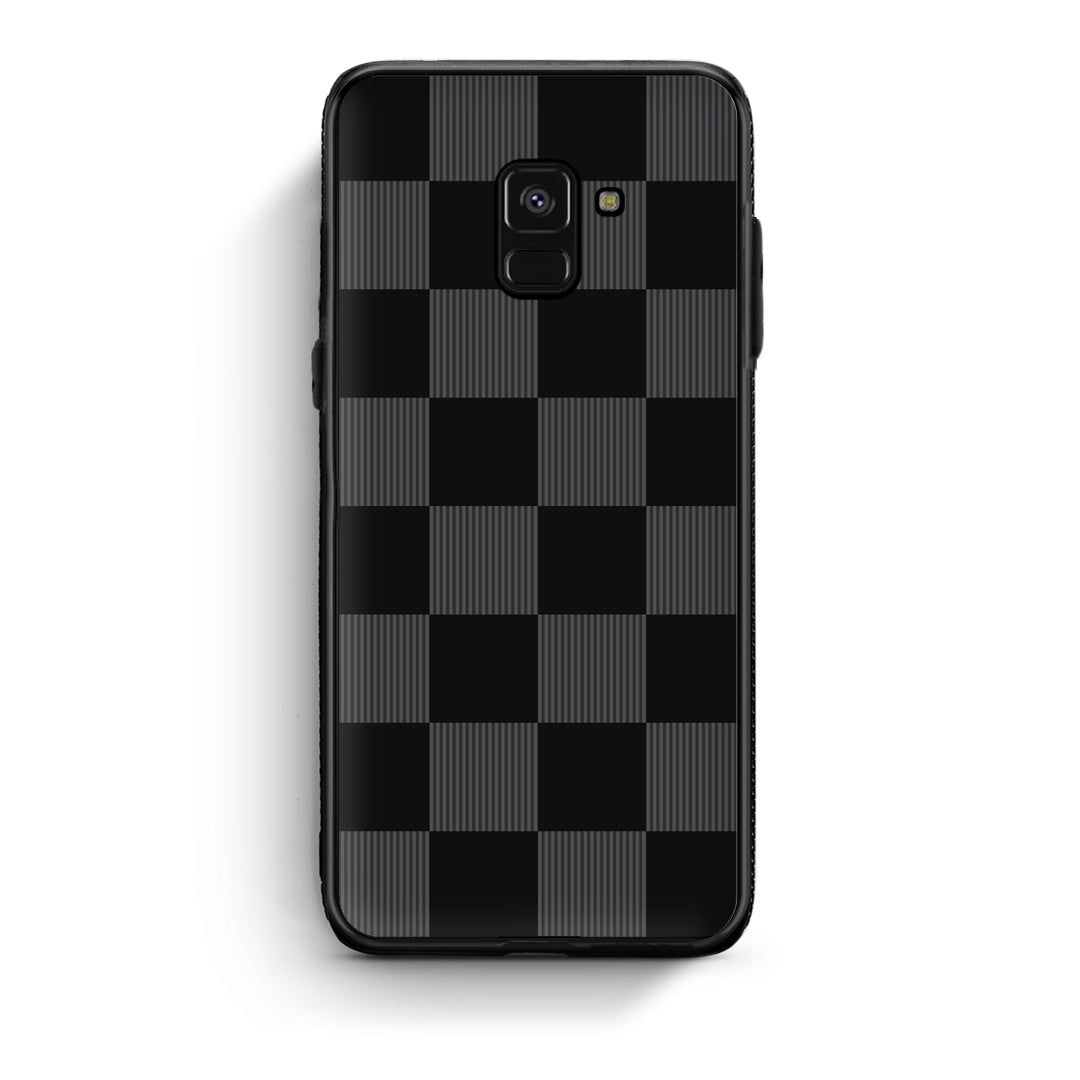 Θήκη Samsung Galaxy A8 Black and Charcoal Striped Checks από τη Smartfits με σχέδιο στο πίσω μέρος και μαύρο περίβλημα | Samsung Galaxy A8 Black and Charcoal Striped Checks case with colorful back and black bezels