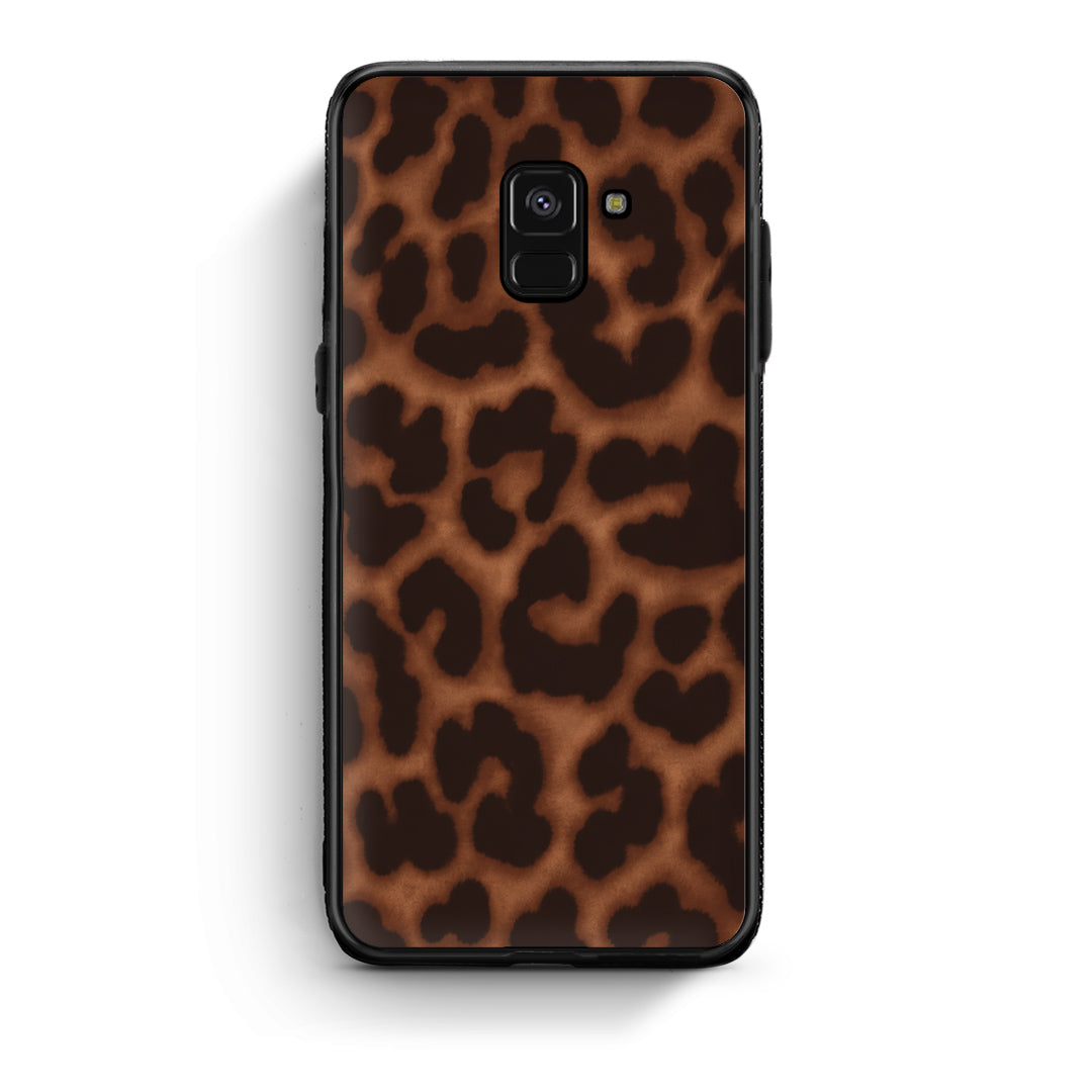 Θήκη Samsung Galaxy A8 Leopard Print Dark Brown από τη Smartfits με σχέδιο στο πίσω μέρος και μαύρο περίβλημα | Samsung Galaxy A8 Leopard Print Dark Brown case with colorful back and black bezels