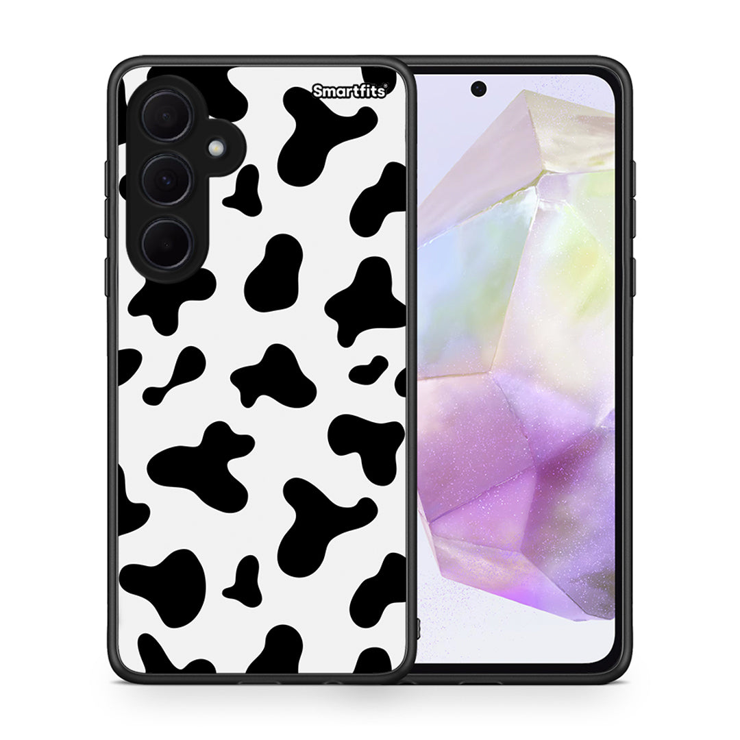 Θήκη Samsung Galaxy A35 Cow Print από τη Smartfits με σχέδιο στο πίσω μέρος και μαύρο περίβλημα | Samsung Galaxy A35 Cow Print case with colorful back and black bezels