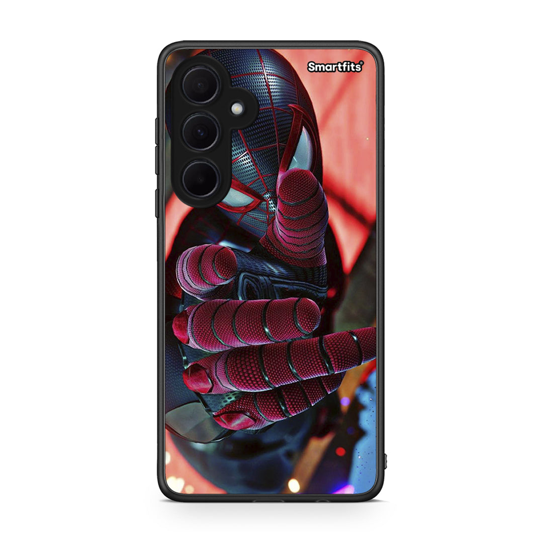 Samsung Galaxy A35 Spider Hand Θήκη από τη Smartfits με σχέδιο στο πίσω μέρος και μαύρο περίβλημα | Smartphone case with colorful back and black bezels by Smartfits