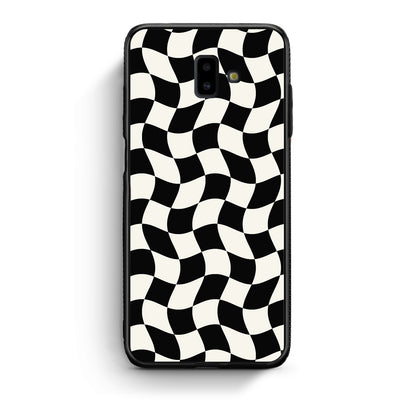 Θήκη Samsung Galaxy J6+ Black and Cream Wavy Checkerboard από τη Smartfits με σχέδιο στο πίσω μέρος και μαύρο περίβλημα | Samsung Galaxy J6+ Black and Cream Wavy Checkerboard case with colorful back and black bezels