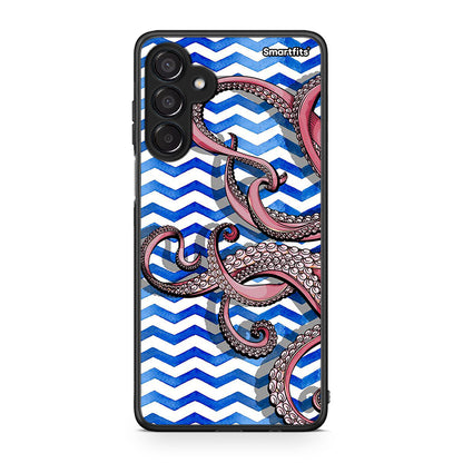 Samsung Galaxy M15 Chevron Devilfish θήκη από τη Smartfits με σχέδιο στο πίσω μέρος και μαύρο περίβλημα | Smartphone case with colorful back and black bezels by Smartfits