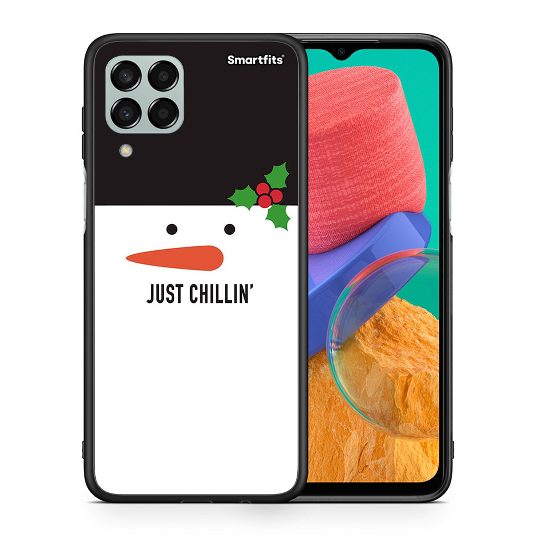 Θήκη Samsung M33 Christmas Chillin από τη Smartfits με σχέδιο στο πίσω μέρος και μαύρο περίβλημα | Samsung M33 Christmas Chillin case with colorful back and black bezels