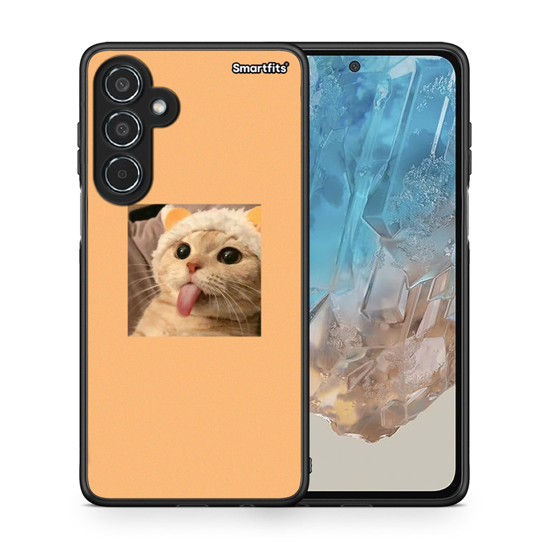 Θήκη Samsung Galaxy M35 5G Cat Tongue από τη Smartfits με σχέδιο στο πίσω μέρος και μαύρο περίβλημα | Samsung Galaxy M35 5G Cat Tongue case with colorful back and black bezels