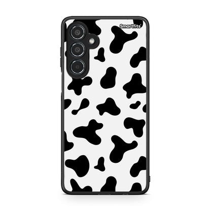 Samsung Galaxy M35 5G Cow Print θήκη από τη Smartfits με σχέδιο στο πίσω μέρος και μαύρο περίβλημα | Smartphone case with colorful back and black bezels by Smartfits