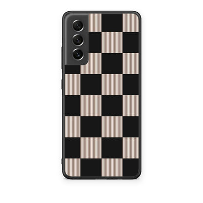Θήκη Samsung Galaxy S21 FE Black and Taupe Striped Checks από τη Smartfits με σχέδιο στο πίσω μέρος και μαύρο περίβλημα | Samsung Galaxy S21 FE Black and Taupe Striped Checks case with colorful back and black bezels