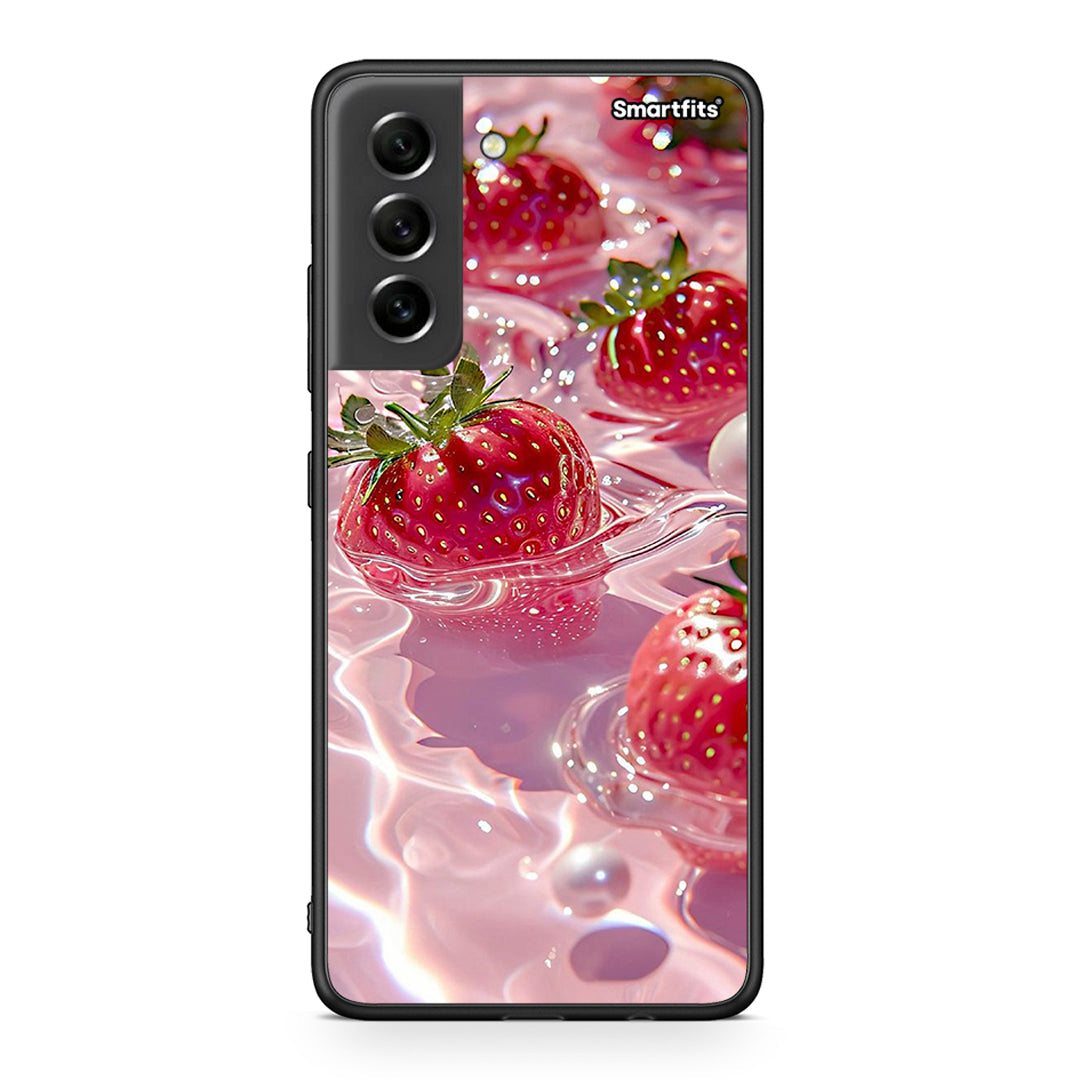 Samsung S21 FE Juicy Strawberries θήκη από τη Smartfits με σχέδιο στο πίσω μέρος και μαύρο περίβλημα | Smartphone case with colorful back and black bezels by Smartfits