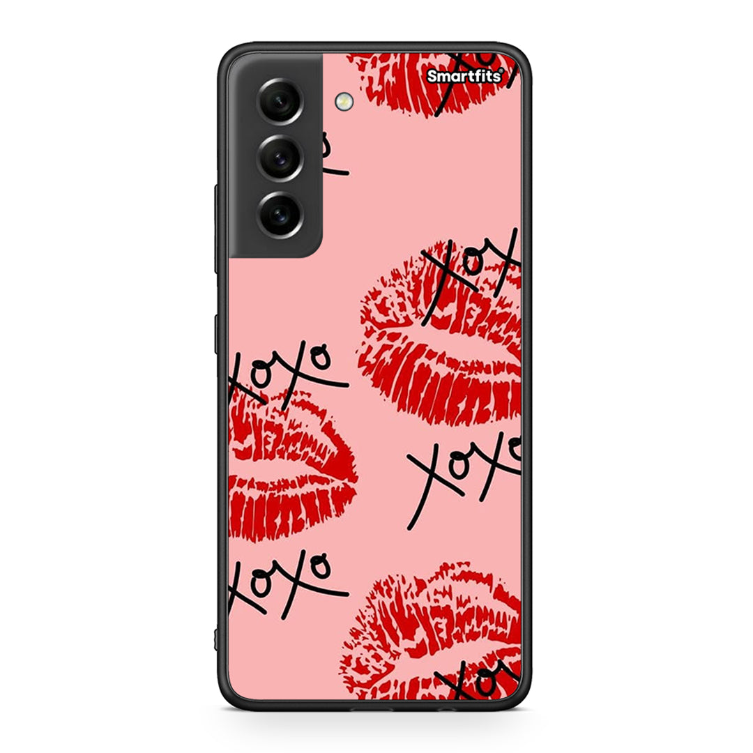 Samsung S21 FE XOXO Lips θήκη από τη Smartfits με σχέδιο στο πίσω μέρος και μαύρο περίβλημα | Smartphone case with colorful back and black bezels by Smartfits