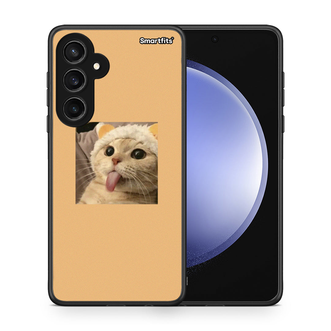 Θήκη Samsung Galaxy S23 FE Cat Tongue από τη Smartfits με σχέδιο στο πίσω μέρος και μαύρο περίβλημα | Samsung Galaxy S23 FE Cat Tongue case with colorful back and black bezels
