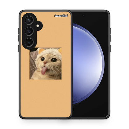 Θήκη Samsung Galaxy S23 FE Cat Tongue από τη Smartfits με σχέδιο στο πίσω μέρος και μαύρο περίβλημα | Samsung Galaxy S23 FE Cat Tongue case with colorful back and black bezels