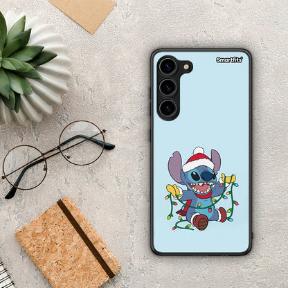 Θήκη Samsung Galaxy S23 Plus Santa Stich από τη Smartfits με σχέδιο στο πίσω μέρος και μαύρο περίβλημα | Samsung Galaxy S23 Plus Santa Stich Case with Colorful Back and Black Bezels