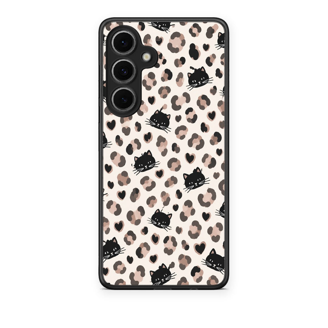 Θήκη Samsung Galaxy S24 FE Leopard Spots and Black Cats on Cream από τη Smartfits με σχέδιο στο πίσω μέρος και μαύρο περίβλημα | Samsung Galaxy S24 FE Leopard Spots and Black Cats on Cream case with colorful back and black bezels